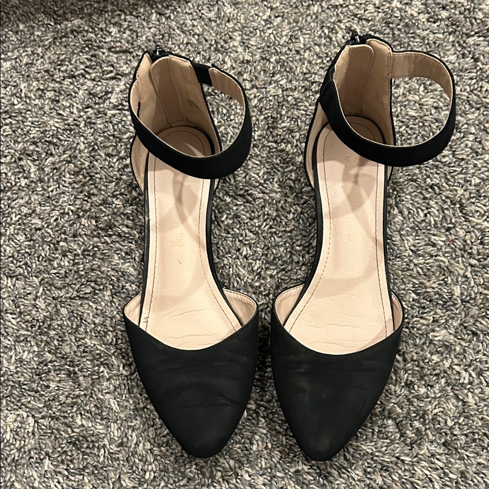 Dream Pairs Black Ankle Strap Heels